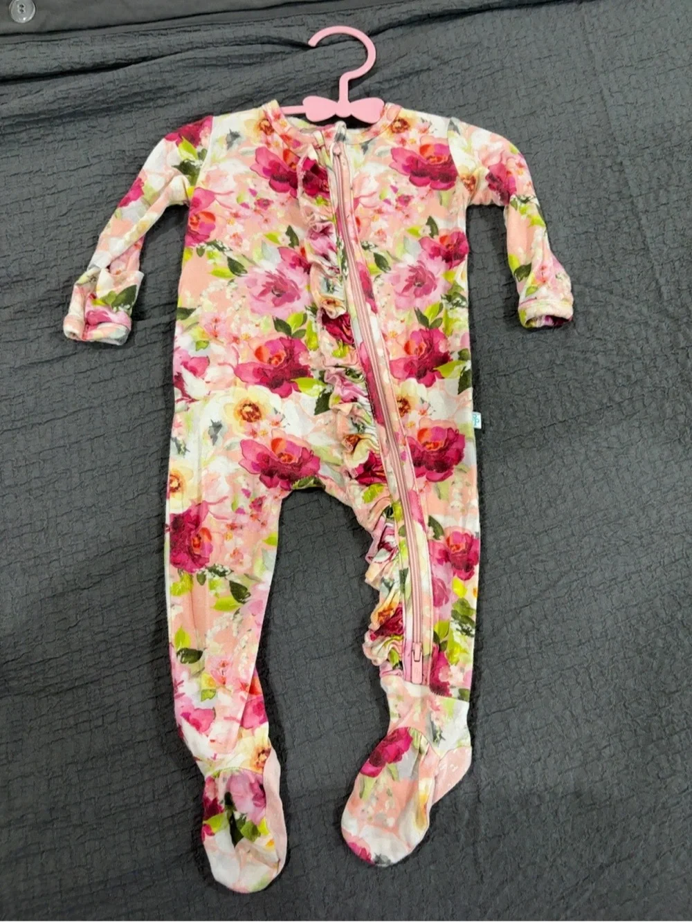 EUC Posh Peanut NB Floral Ruffle 2 way Zipper Footed One-Piece - Pink